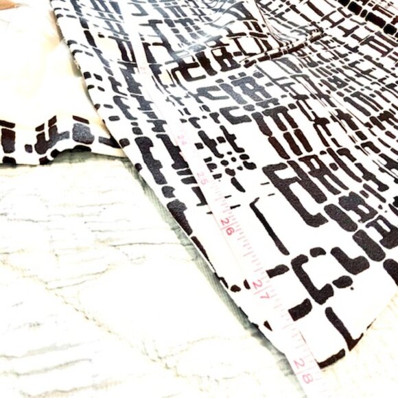 Tahari Black & White Swing Blazer - A Bit of Stretch, Classy, Lined & Comfy! 18W - Picture 8 of 10